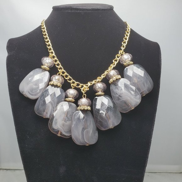 SOPHIA & KATE GOLD/GREY MARBELIZED STONE NECKLACE SET - Picture 2 of 4